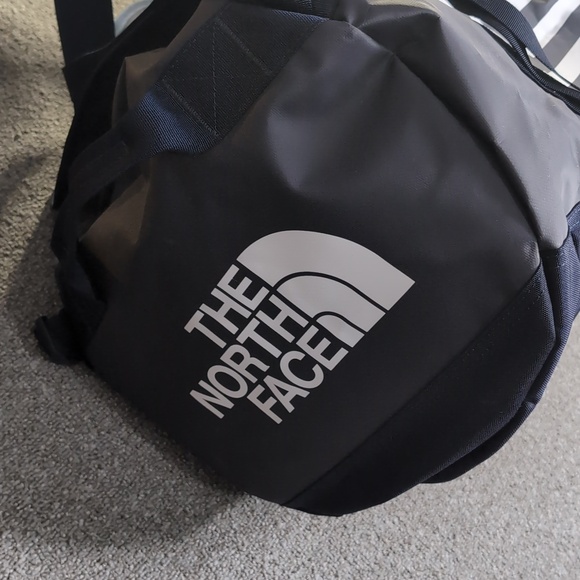 The North Face International Team USA Basecamp Duffel Bag/Backpack Navy - Large - Picture 3 of 16